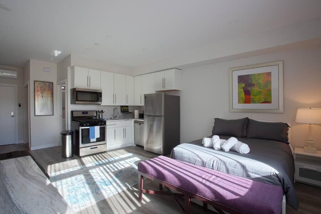 Luxurious Furnished Studio W Full Kitchen In Sd San Diego Zewnętrze zdjęcie