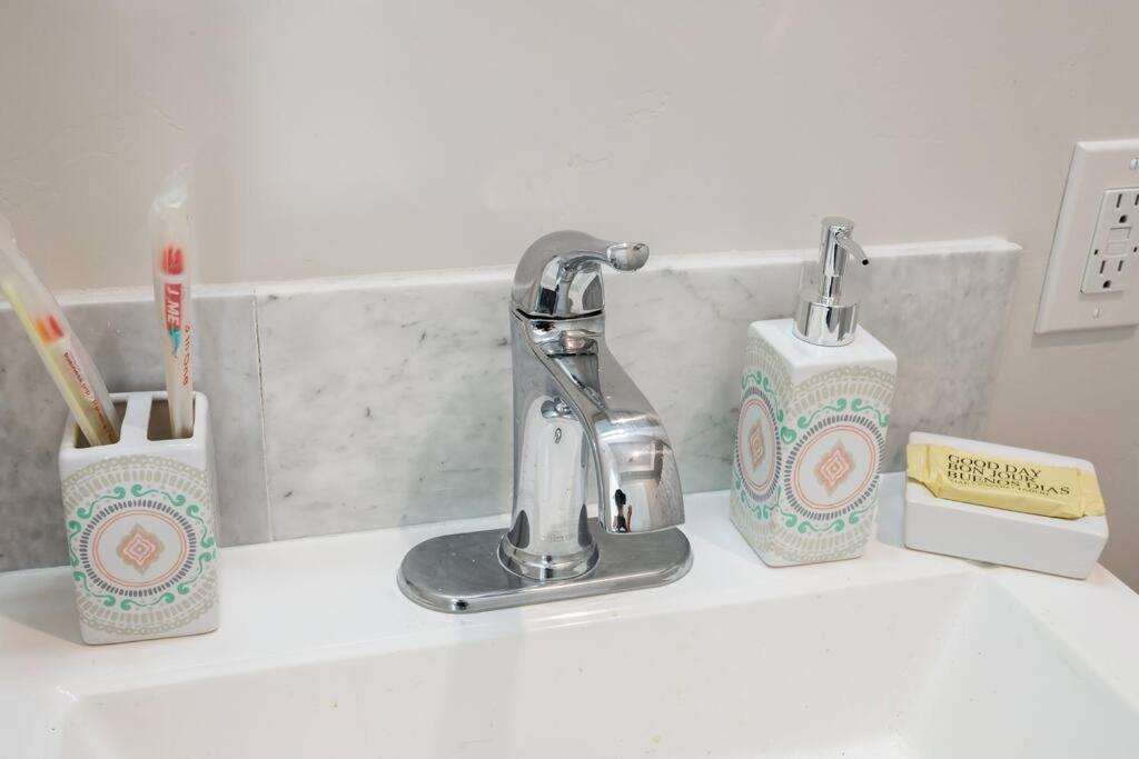 Luxurious Furnished Studio W Full Kitchen In Sd San Diego Zewnętrze zdjęcie